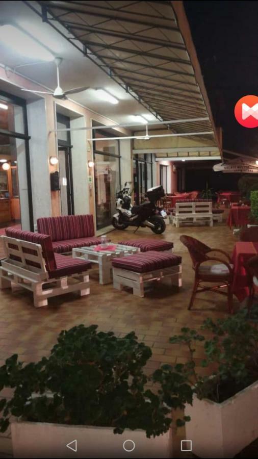 Hotel Felix Pindemonte Lido di Jesolo Bagian luar foto